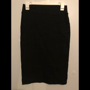 Women’s black pencil skirt size extra small